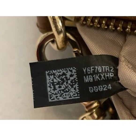 Michael Kors Jet Set Medium Logo Stripe Camera Bag - Picture 10 of 10